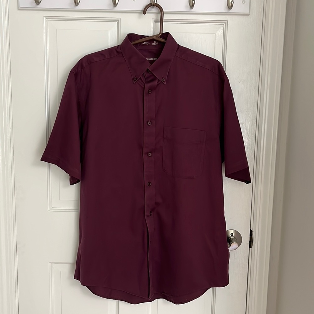 Nordstrom Maroon Short Sleeve Button Up Dress Shirt Size Medium